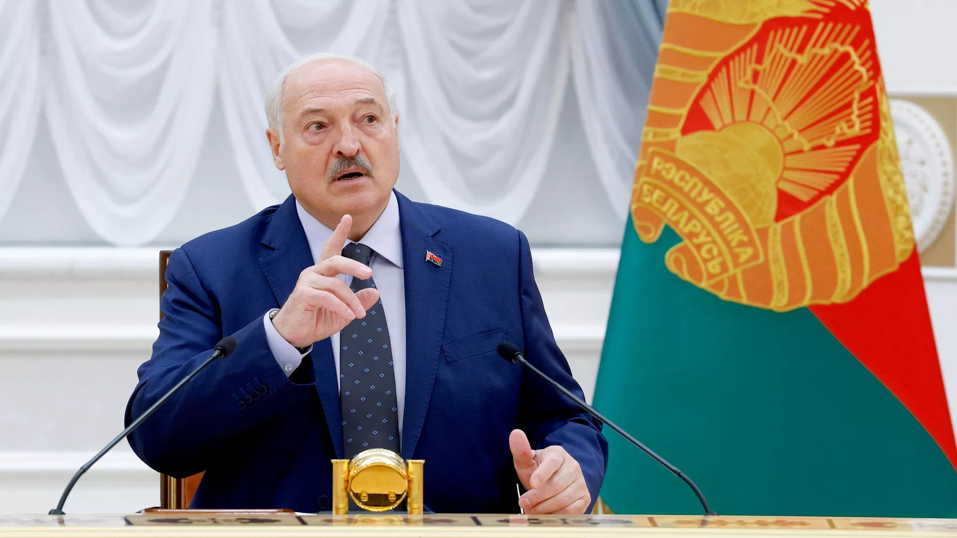 Лукашенко призвал Армению не торопиться со вступлением в ЕС