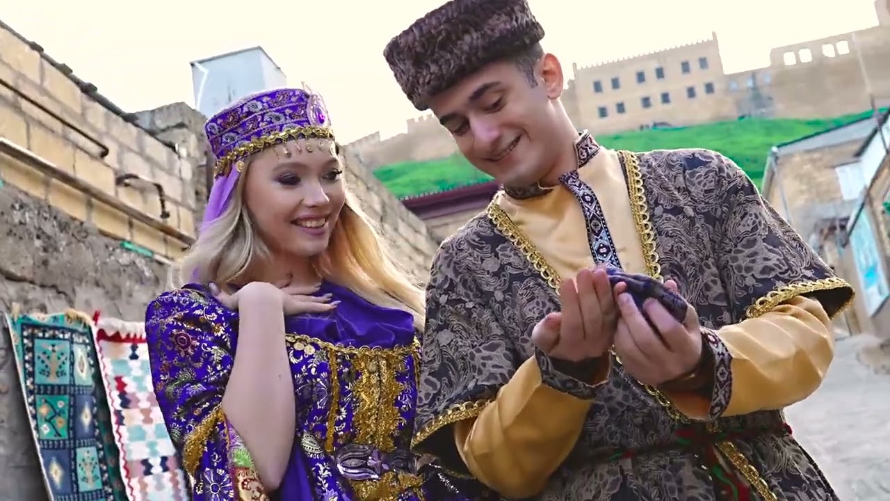 Группа «Скандальная пара» в гостях на канале LIVETVAZ